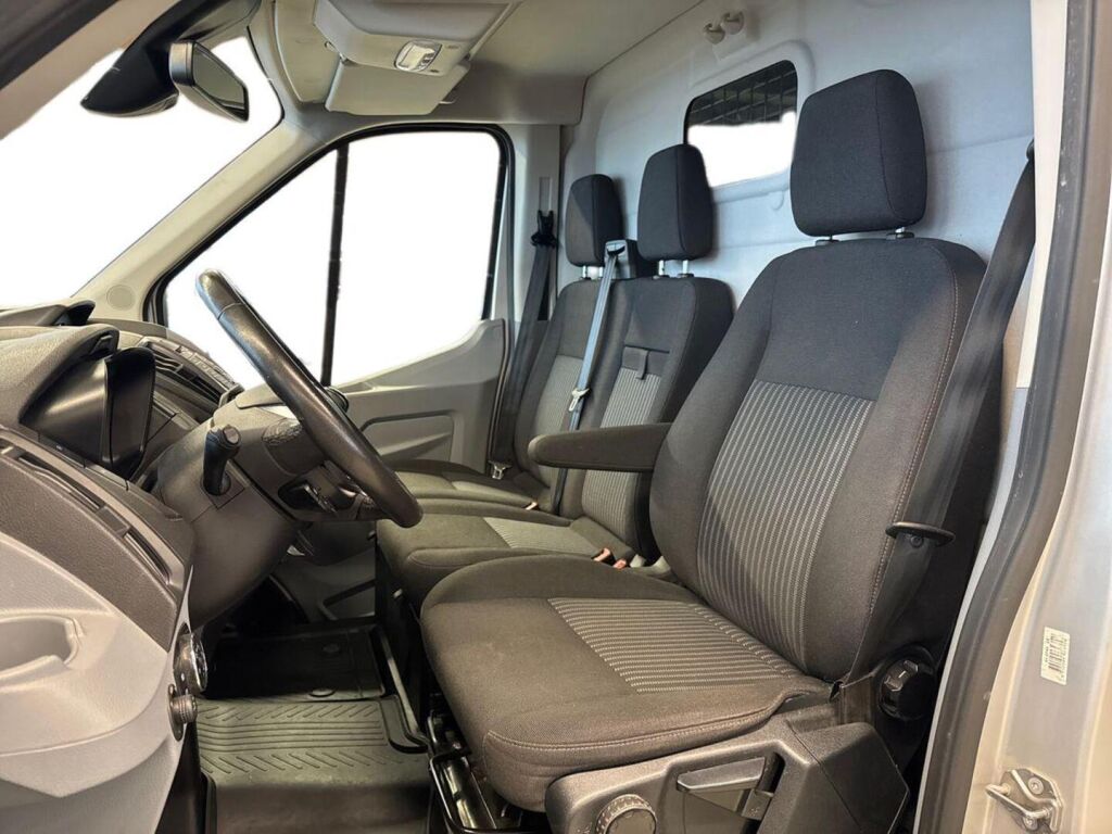 Ford Transit 2019 Harmaa