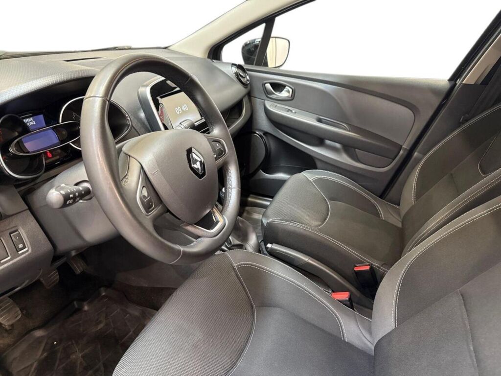 Renault Clio 2019 Musta
