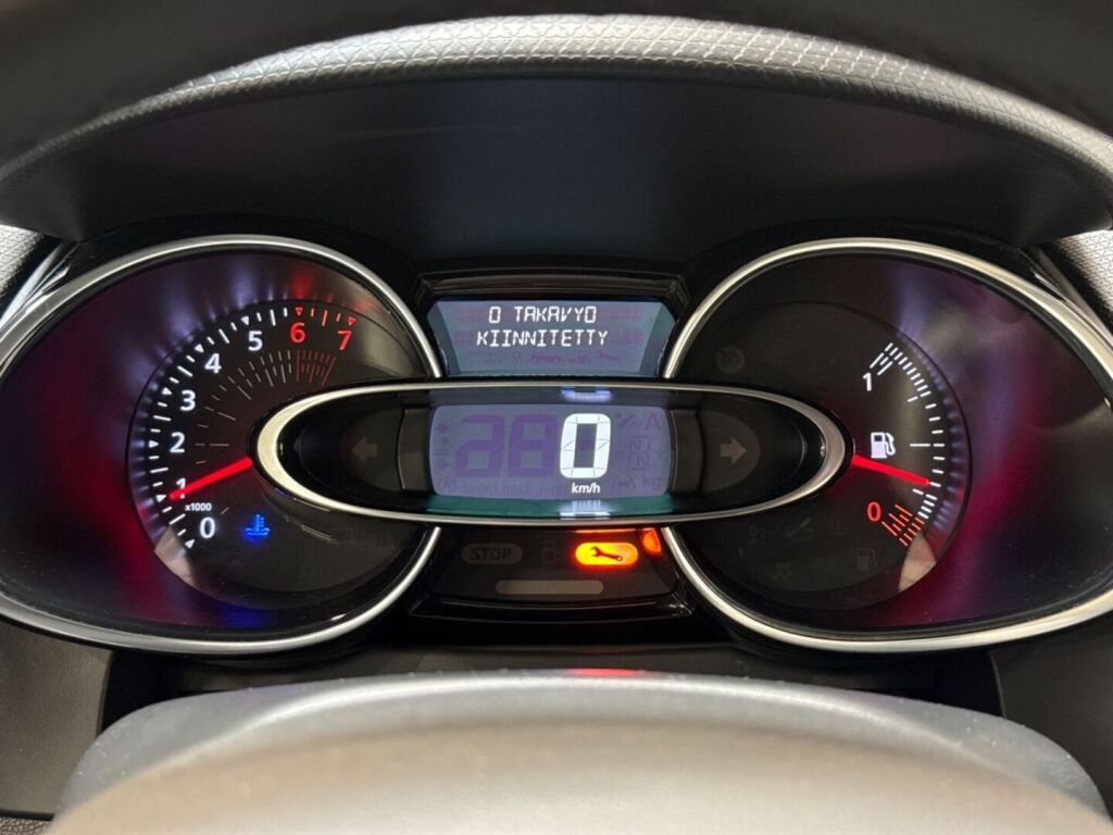 Renault Clio 2019 Musta