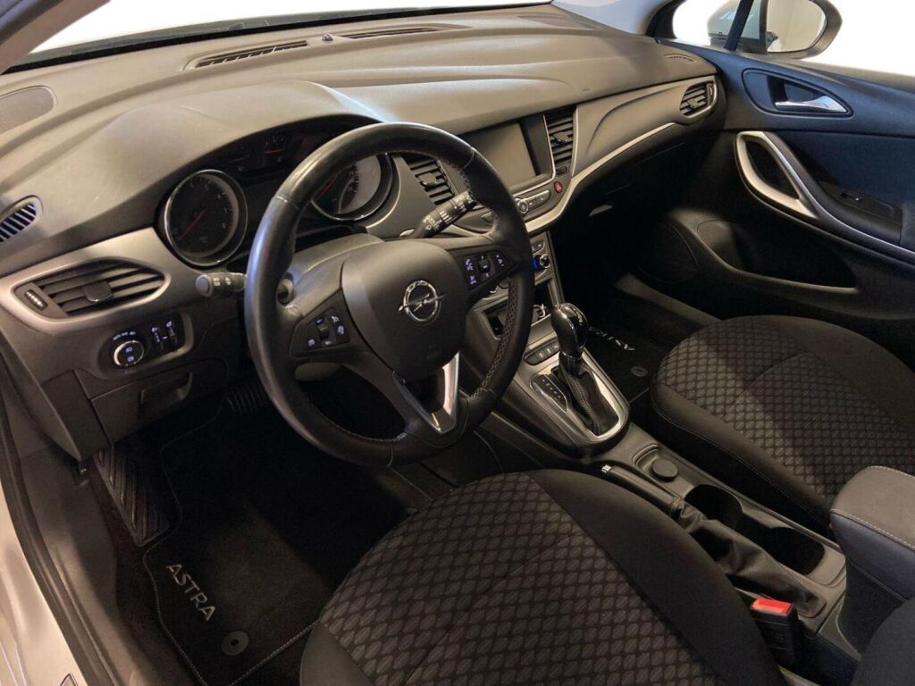 Opel Astra 2019 Hopea