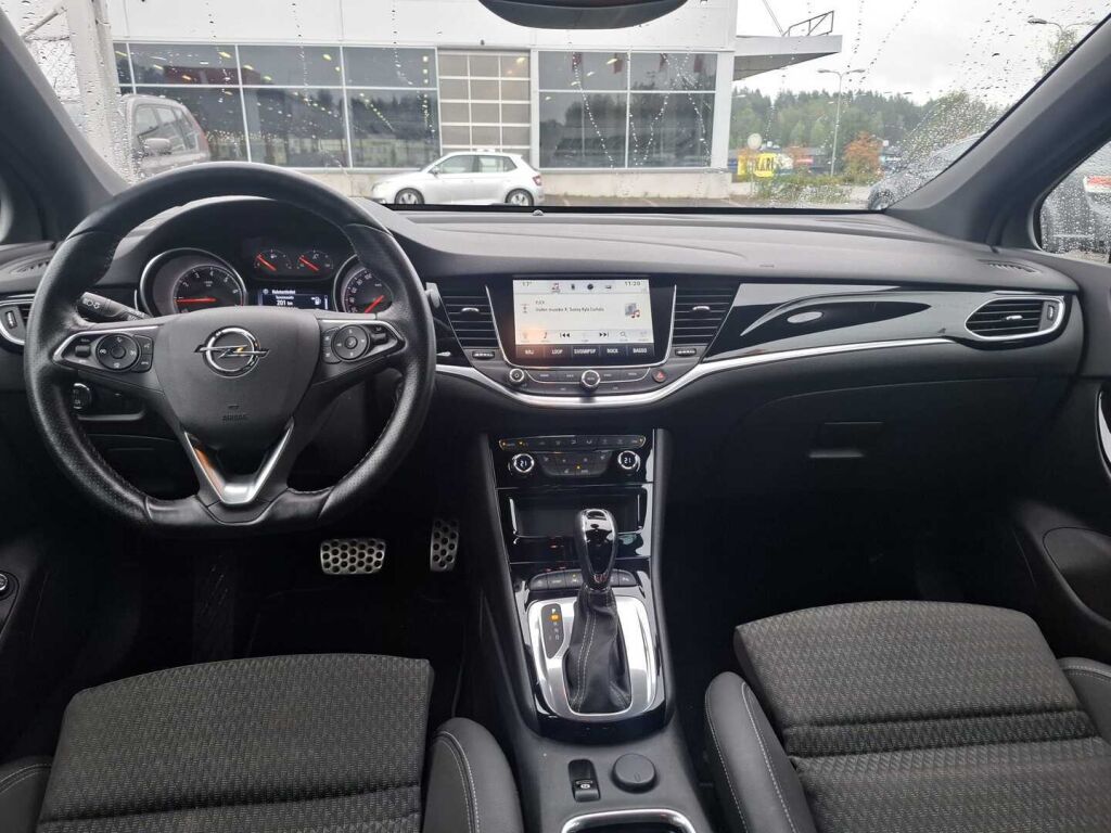 Opel Astra 2019 Valkoinen