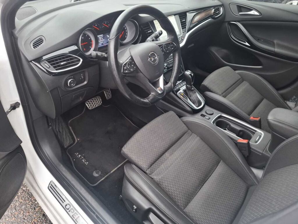 Opel Astra 2019 Valkoinen