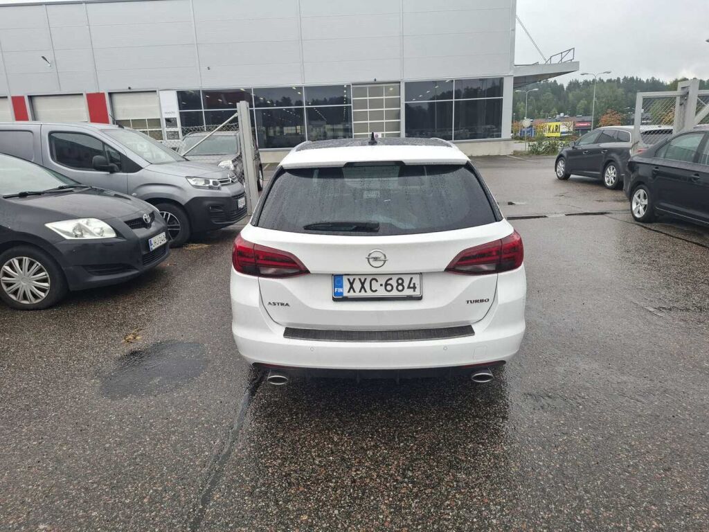 Opel Astra 2019 Valkoinen