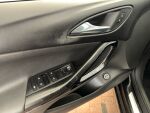 Opel Astra 2019 Musta