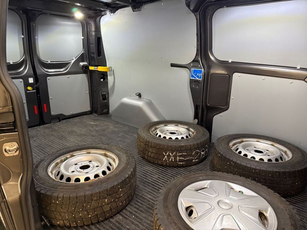 Ford Transit Custom 2020, kuva 6/33
