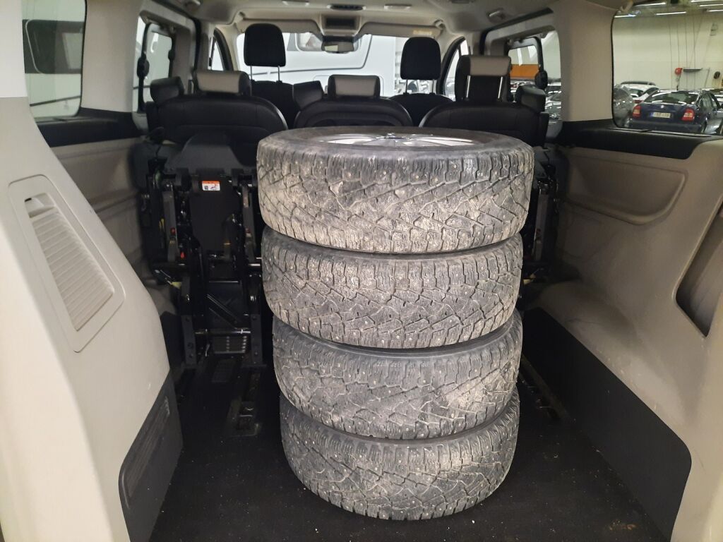 Ford Tourneo Custom 2020 Sininen