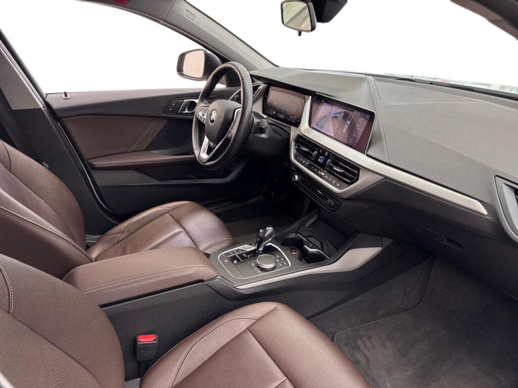 BMW 118 2020 Valkoinen