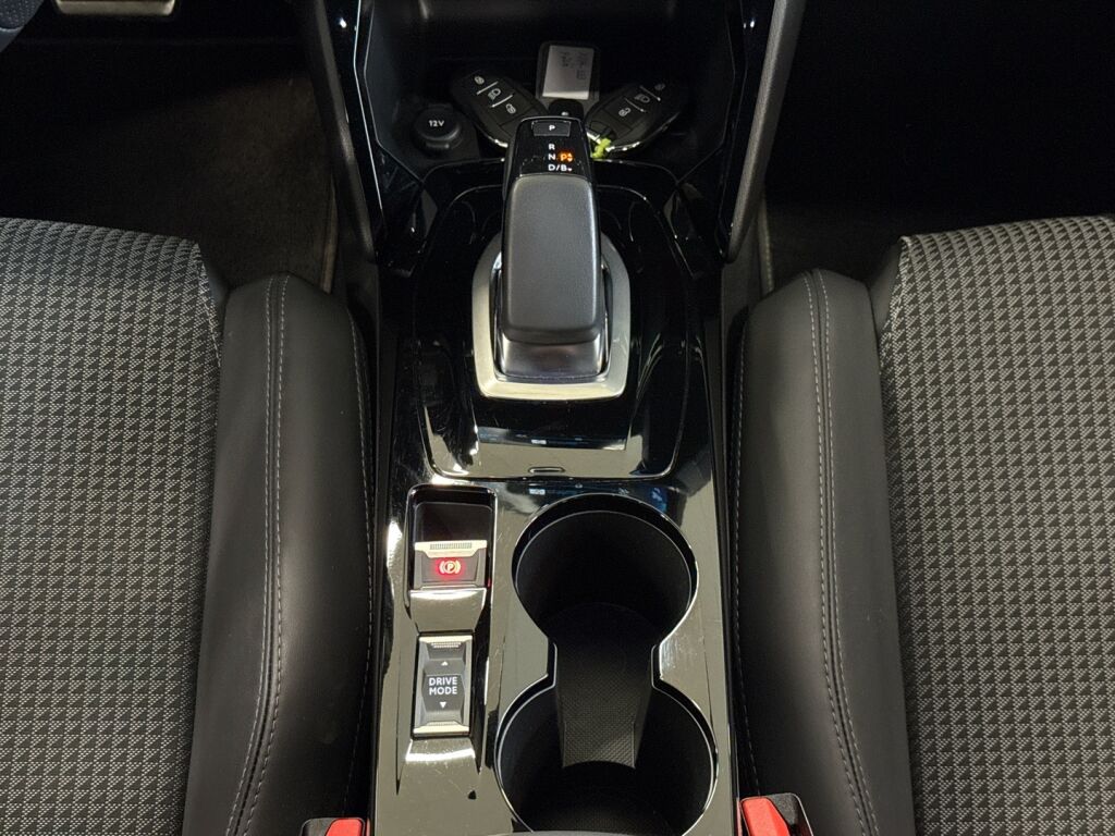 Peugeot e-208 2022 Keltainen