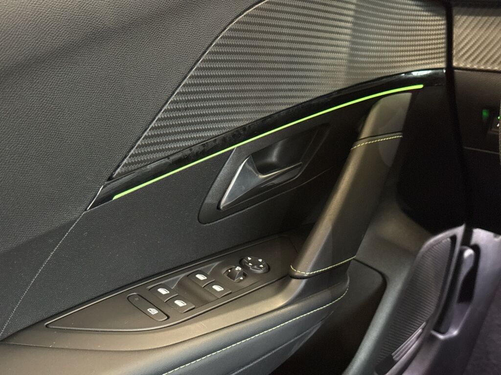 Peugeot e-208 2022 Keltainen