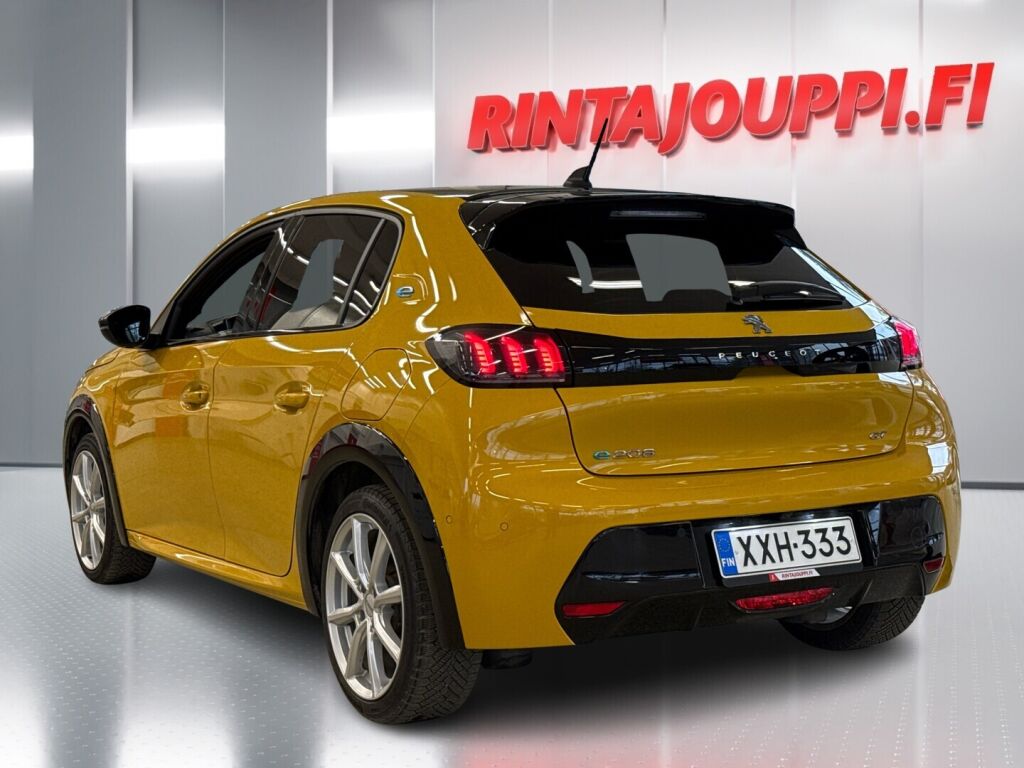 Peugeot e-208 2022 Keltainen