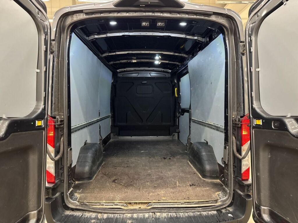 Ford Transit 2020 Harmaa