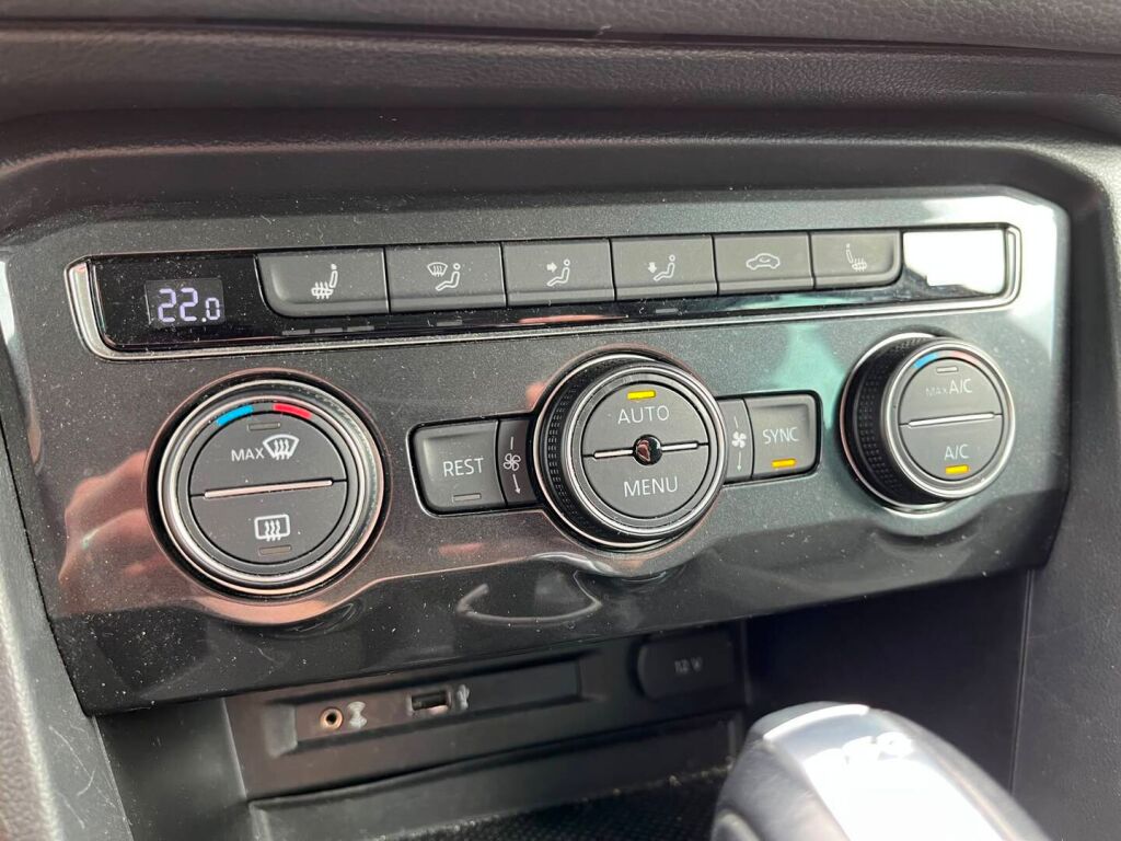 Volkswagen Tiguan 2016 Sininen