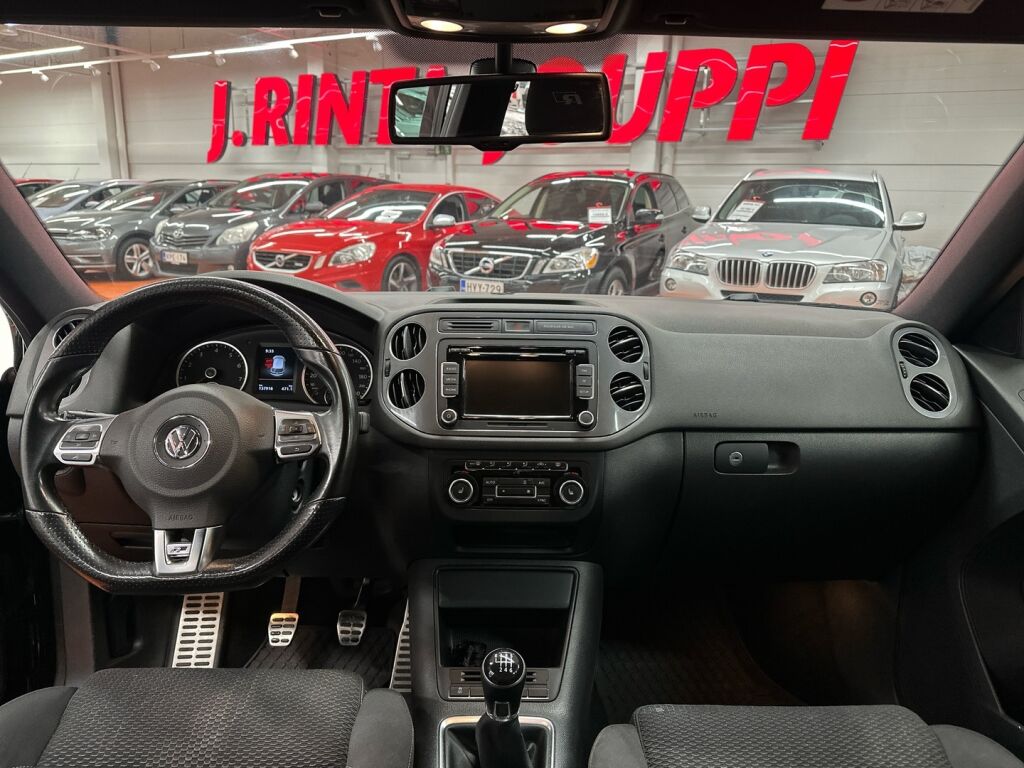 Volkswagen Tiguan 2015 Musta