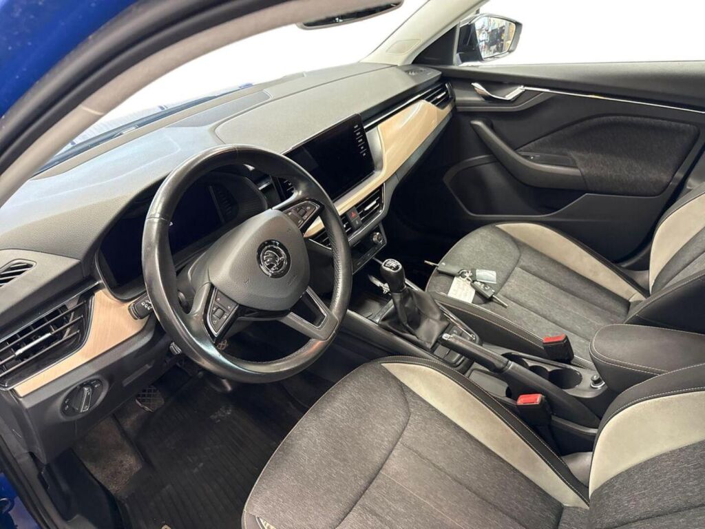 Skoda Scala 2020 Sininen