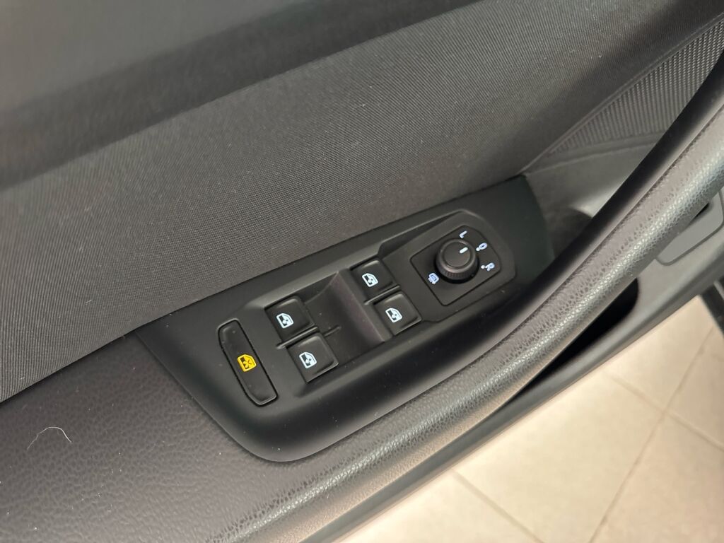 Volkswagen Passat 2021 Harmaa