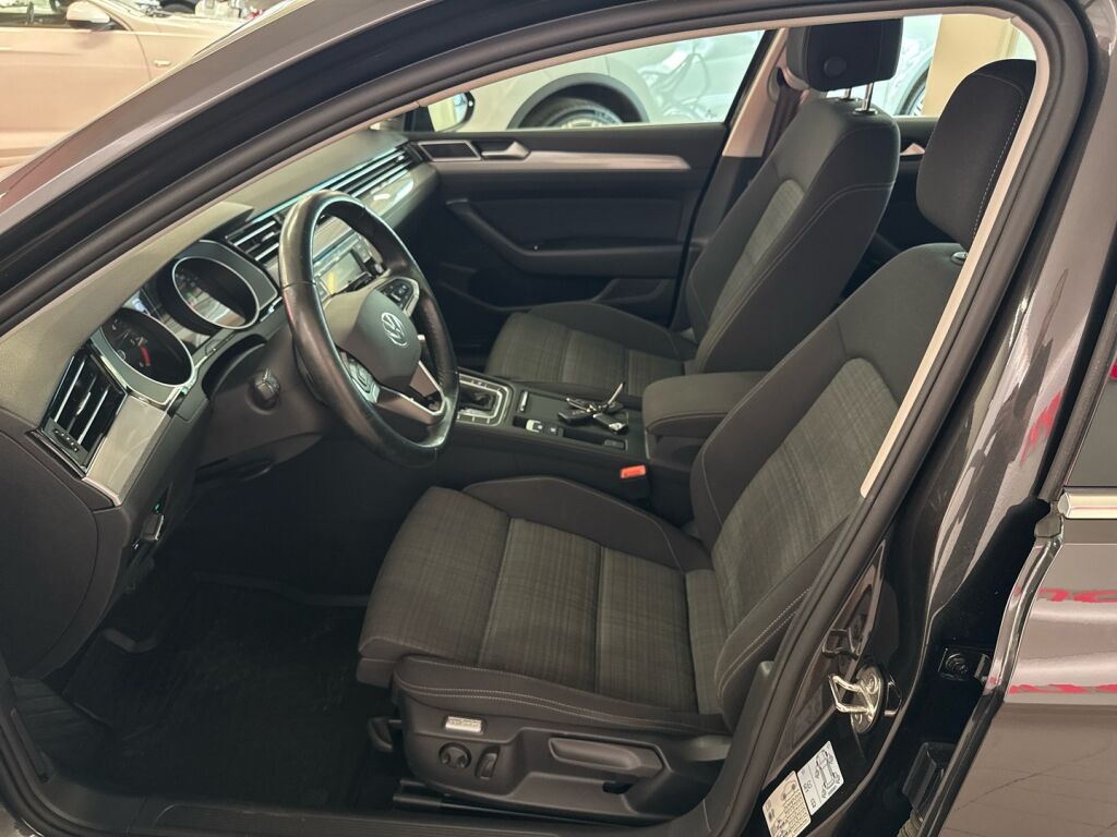 Volkswagen Passat 2021 Harmaa