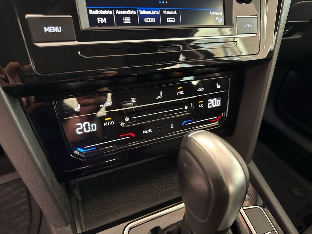 Volkswagen Passat 2021 Harmaa