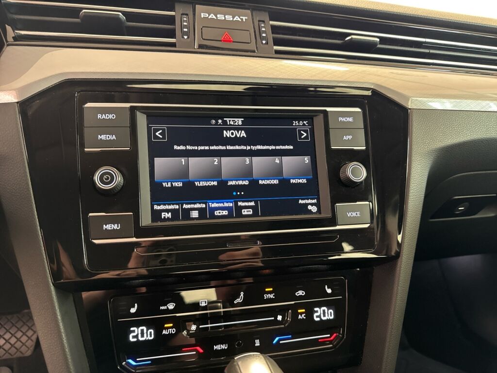 Volkswagen Passat 2021 Harmaa