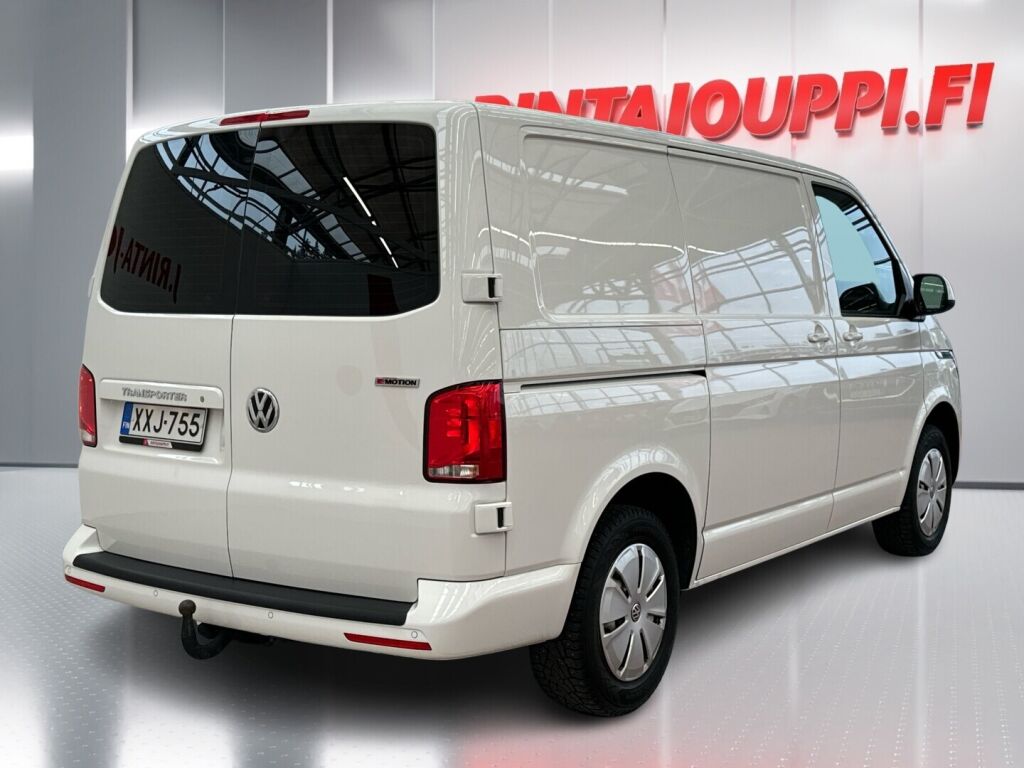 Volkswagen Transporter 2021 Valkoinen