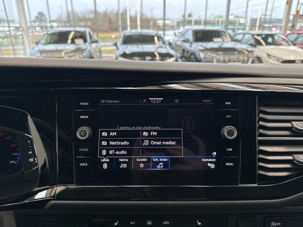 Volkswagen Transporter 2021 Valkoinen