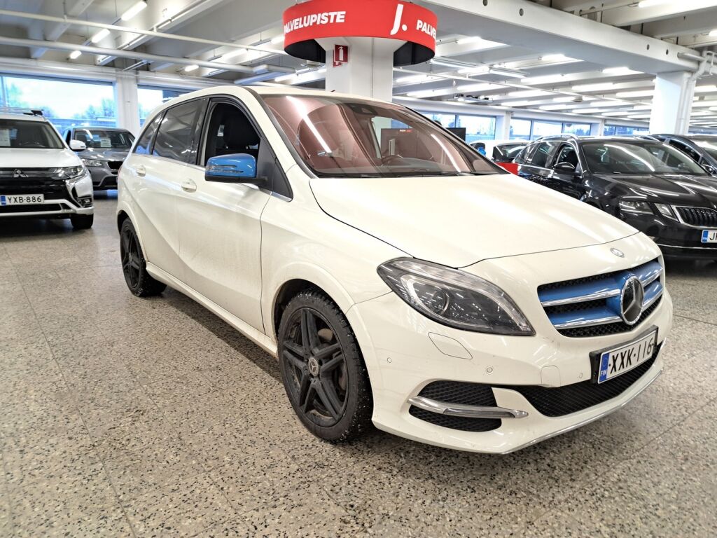 Mercedes-Benz B 2017 Valkoinen