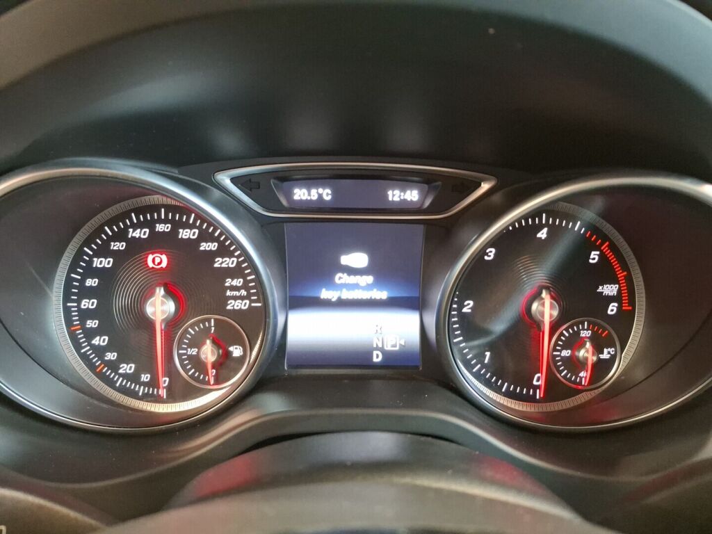 Mercedes-Benz CLA 2018 Harmaa