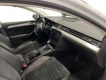 Volkswagen Passat 2018 Valkoinen