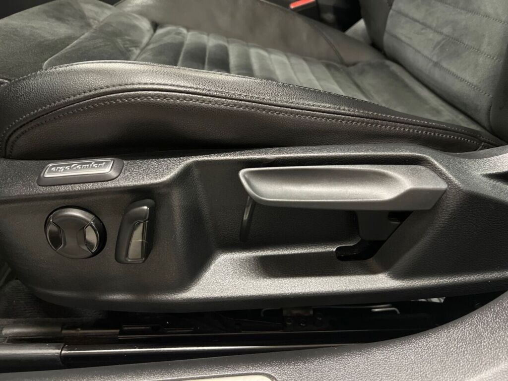 Volkswagen Passat 2018 Valkoinen