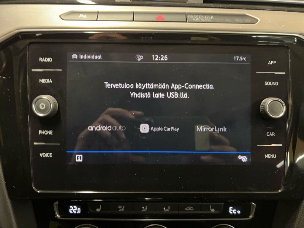 Volkswagen Passat 2018 Valkoinen