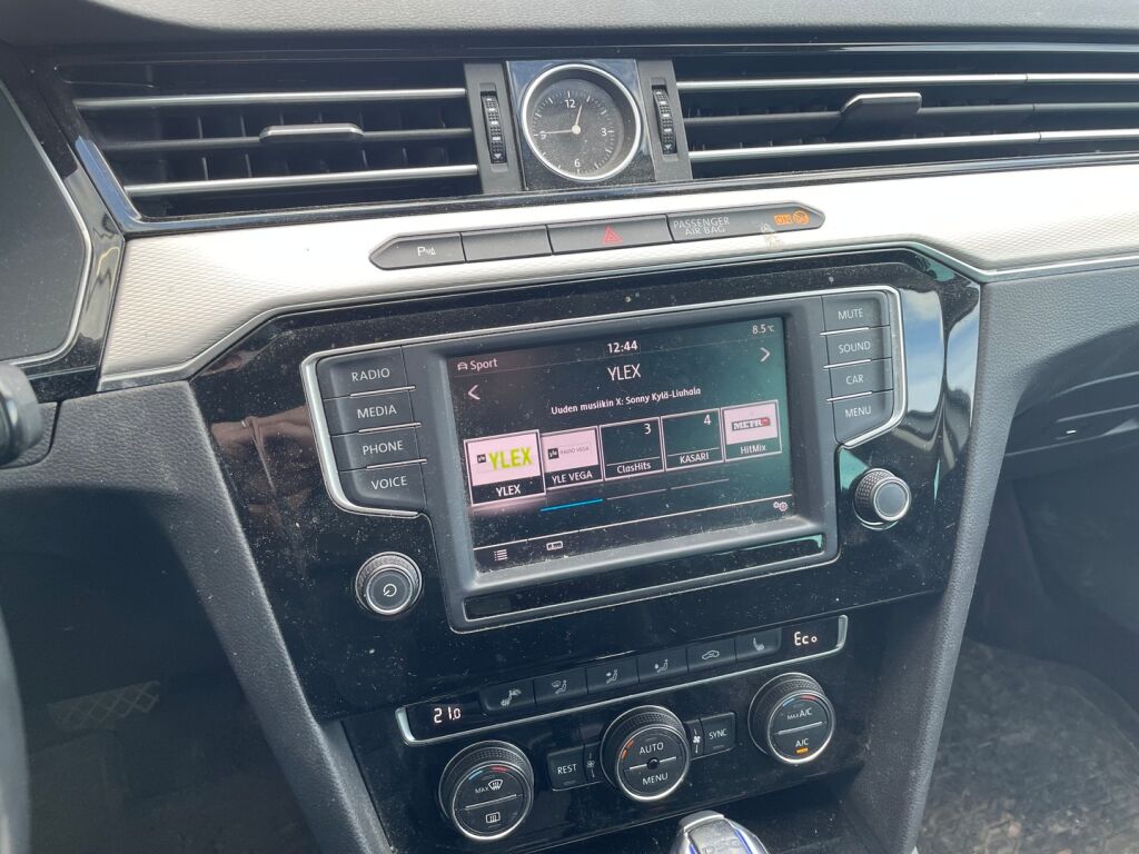 Volkswagen Passat 2017 Valkoinen