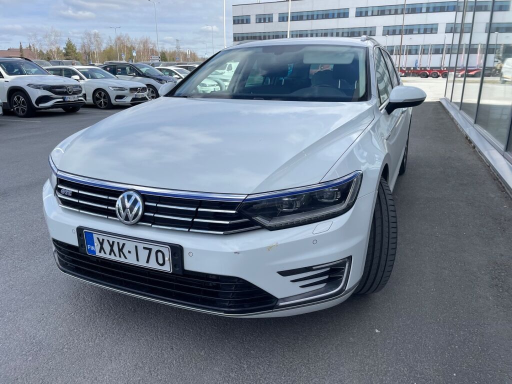 Volkswagen Passat 2017 Valkoinen