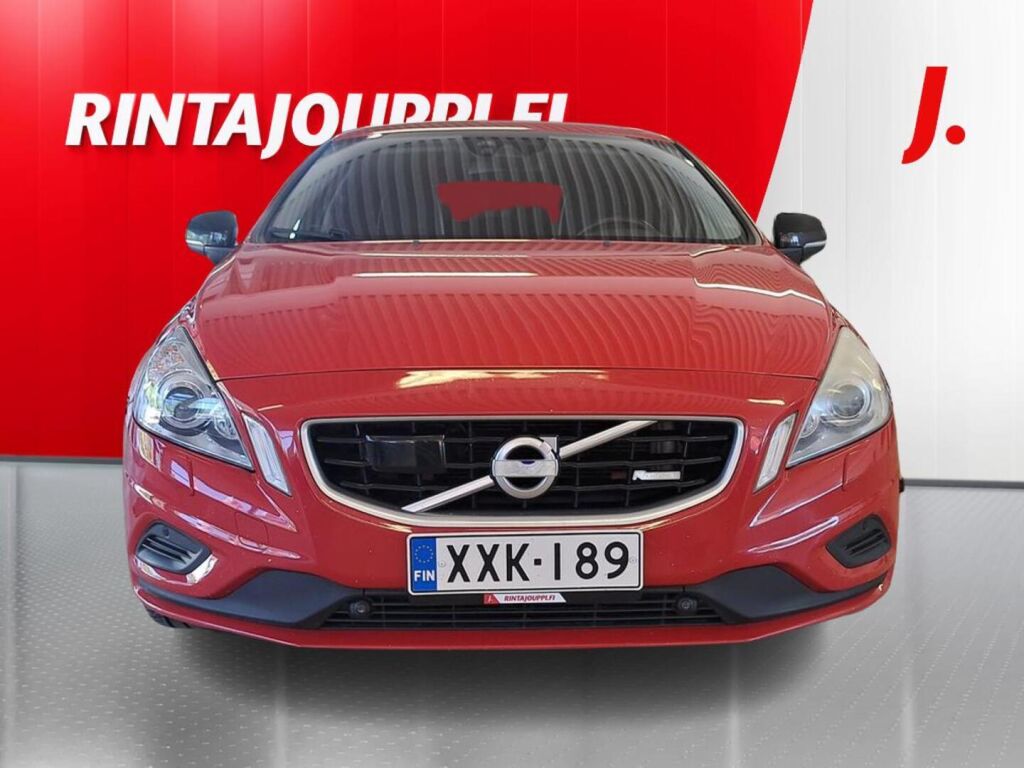 Volvo V60 2011 Punainen