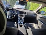 Volvo V60 2011 Punainen