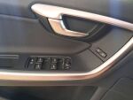 Volvo V60 2011 Punainen