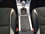 Volvo V60 2011 Punainen