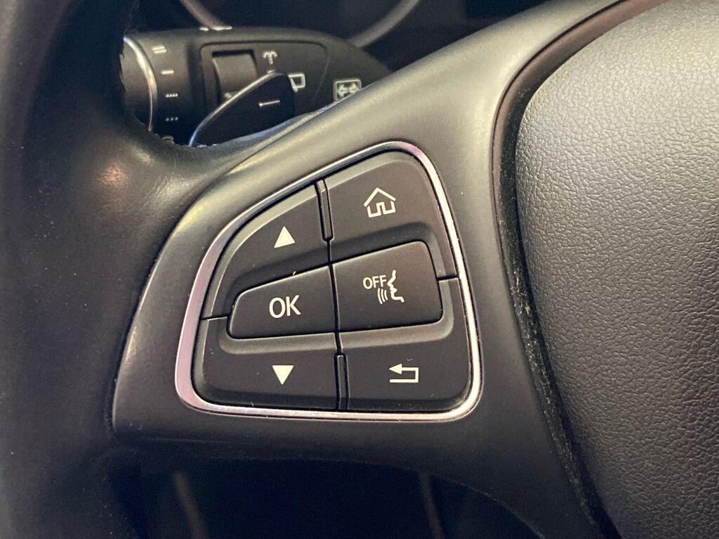 Mercedes-Benz C 2015 Harmaa