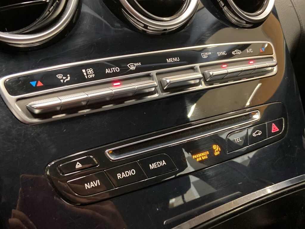 Mercedes-Benz C 2015 Harmaa