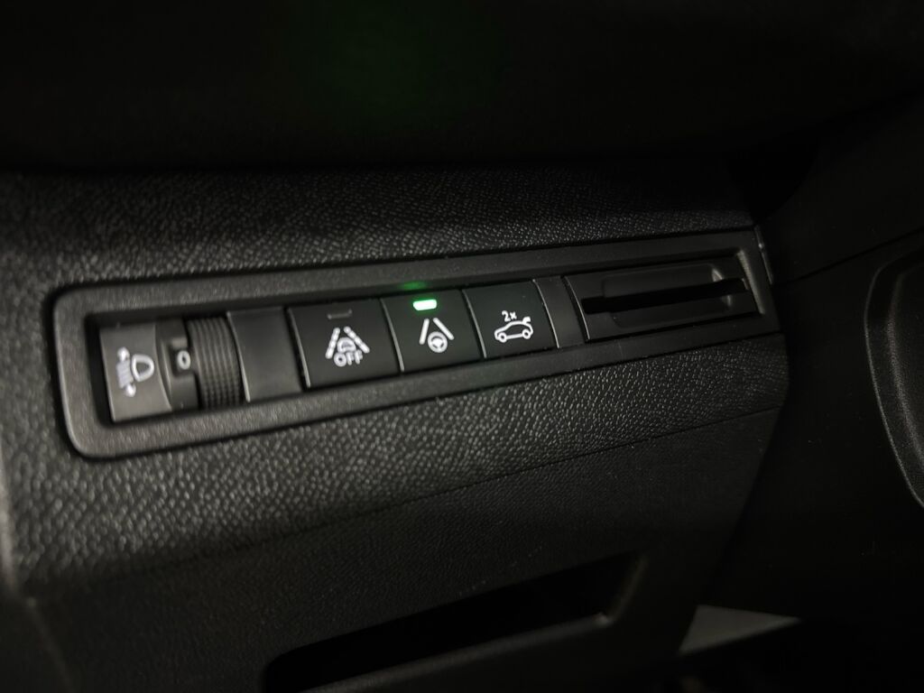 Peugeot 3008 2021 Harmaa