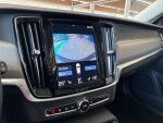 Volvo V90 2021 Musta