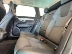 Volvo V90 2021 Musta