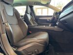 Volvo V90 2021 Musta