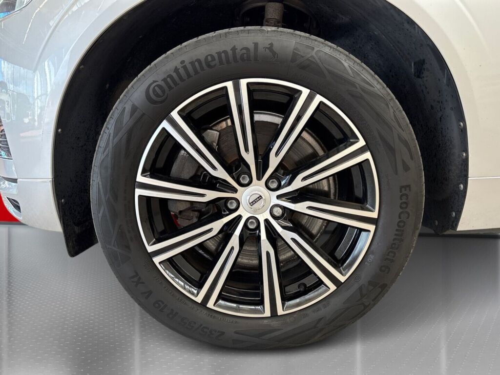 Volvo XC60 2021 Harmaa