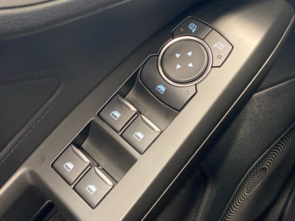 Ford Focus 2021 Harmaa