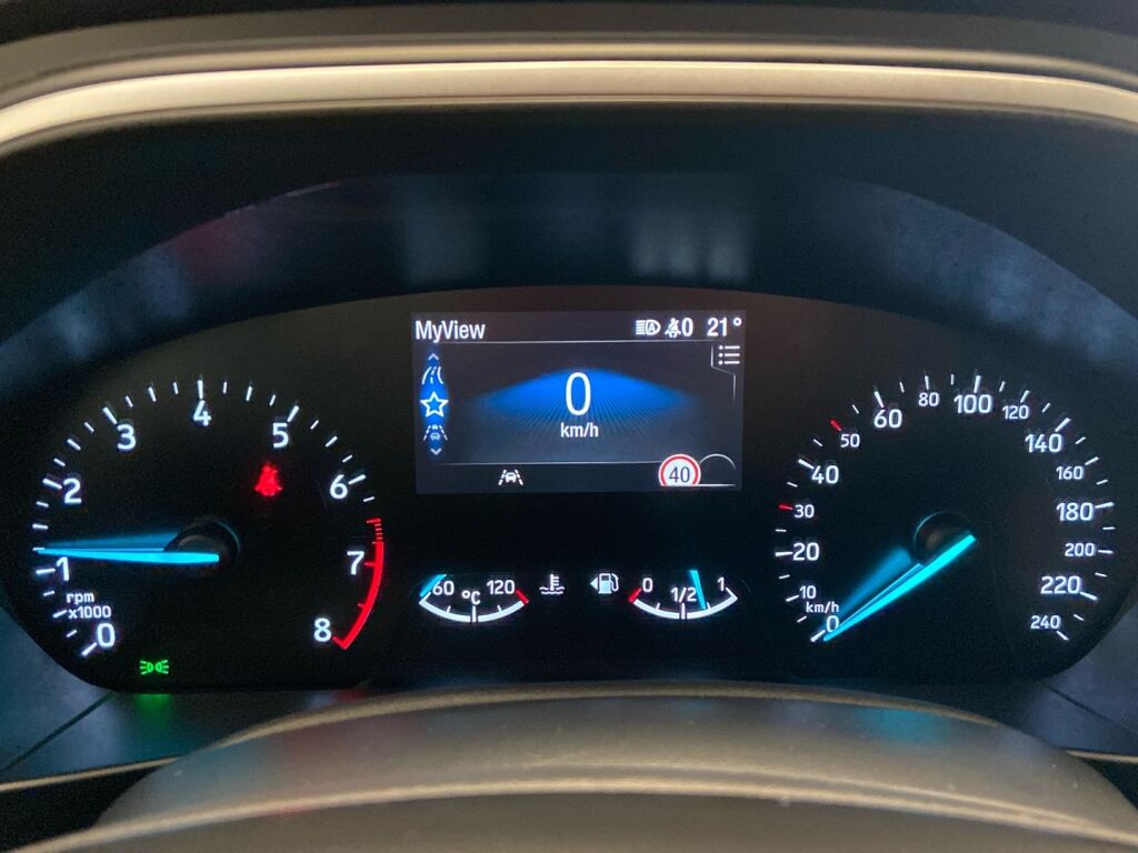 Ford Focus 2021 Harmaa