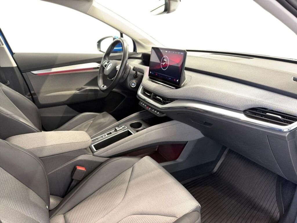 Skoda Enyaq 2021 Sininen