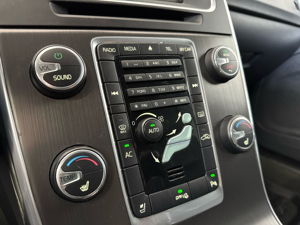 Volvo V60 2011 Ruskea (beige)