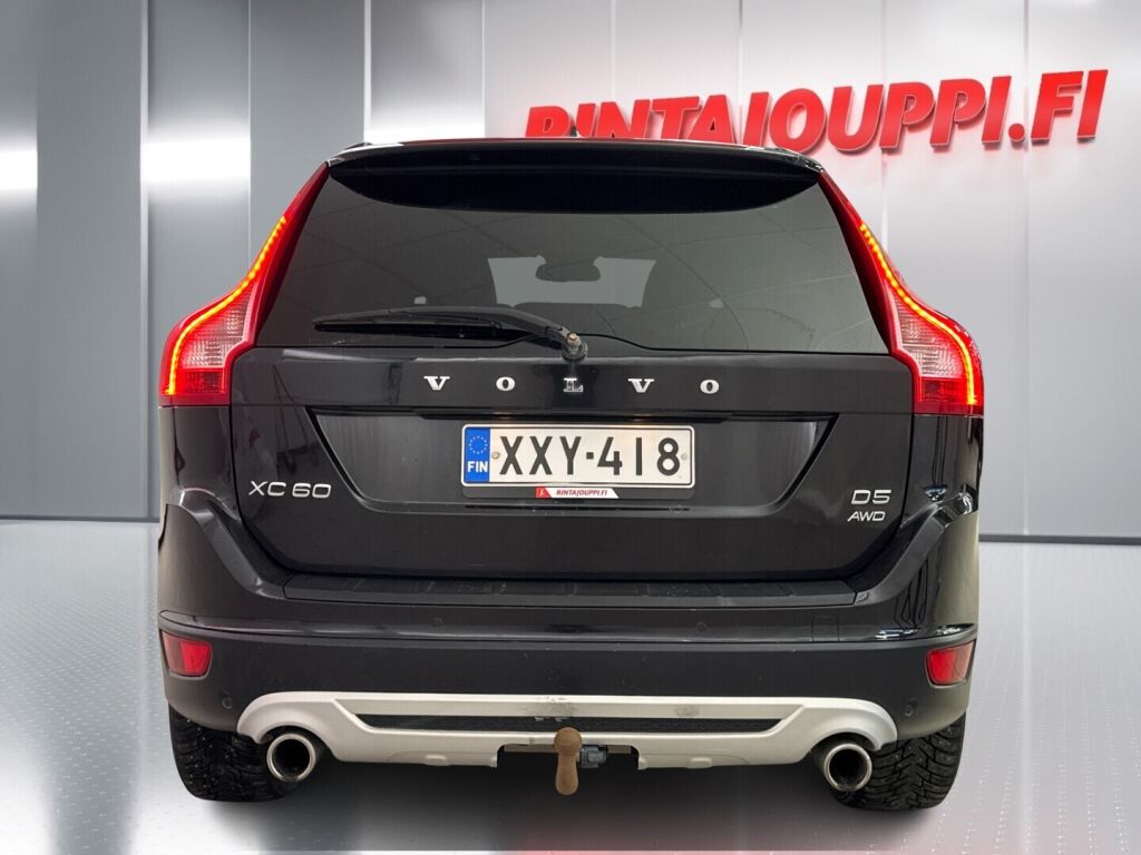 Volvo XC60 2011 Musta