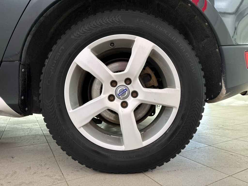 Volvo XC60 2011 Musta