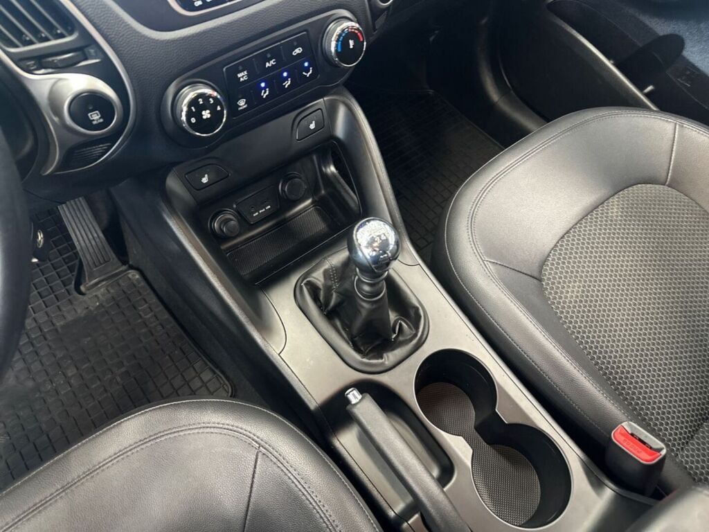 Hyundai ix35 2011 Hopea