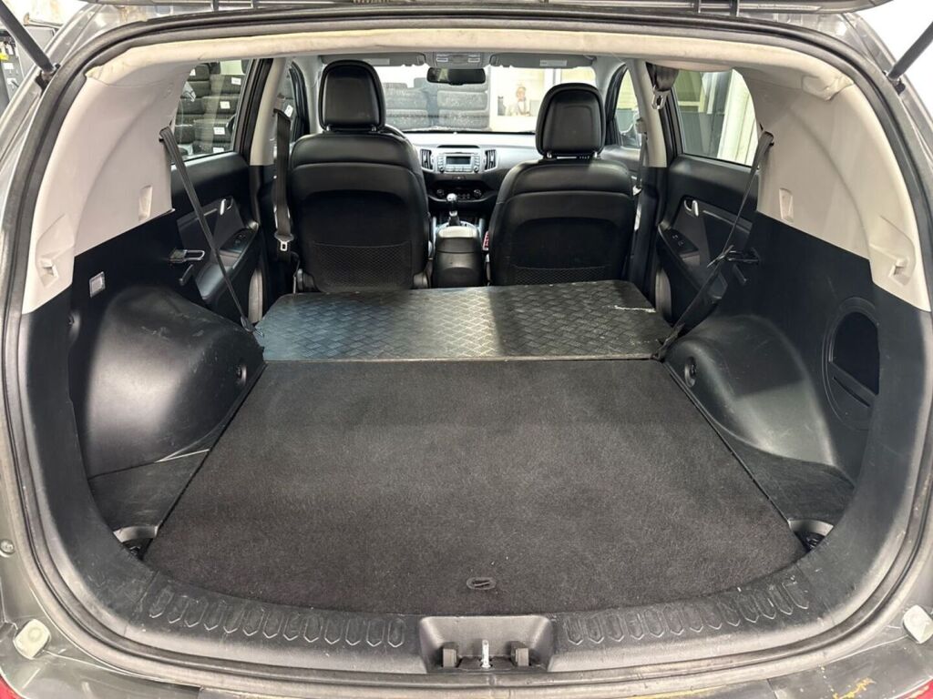 Kia Sportage 2011 Hopea